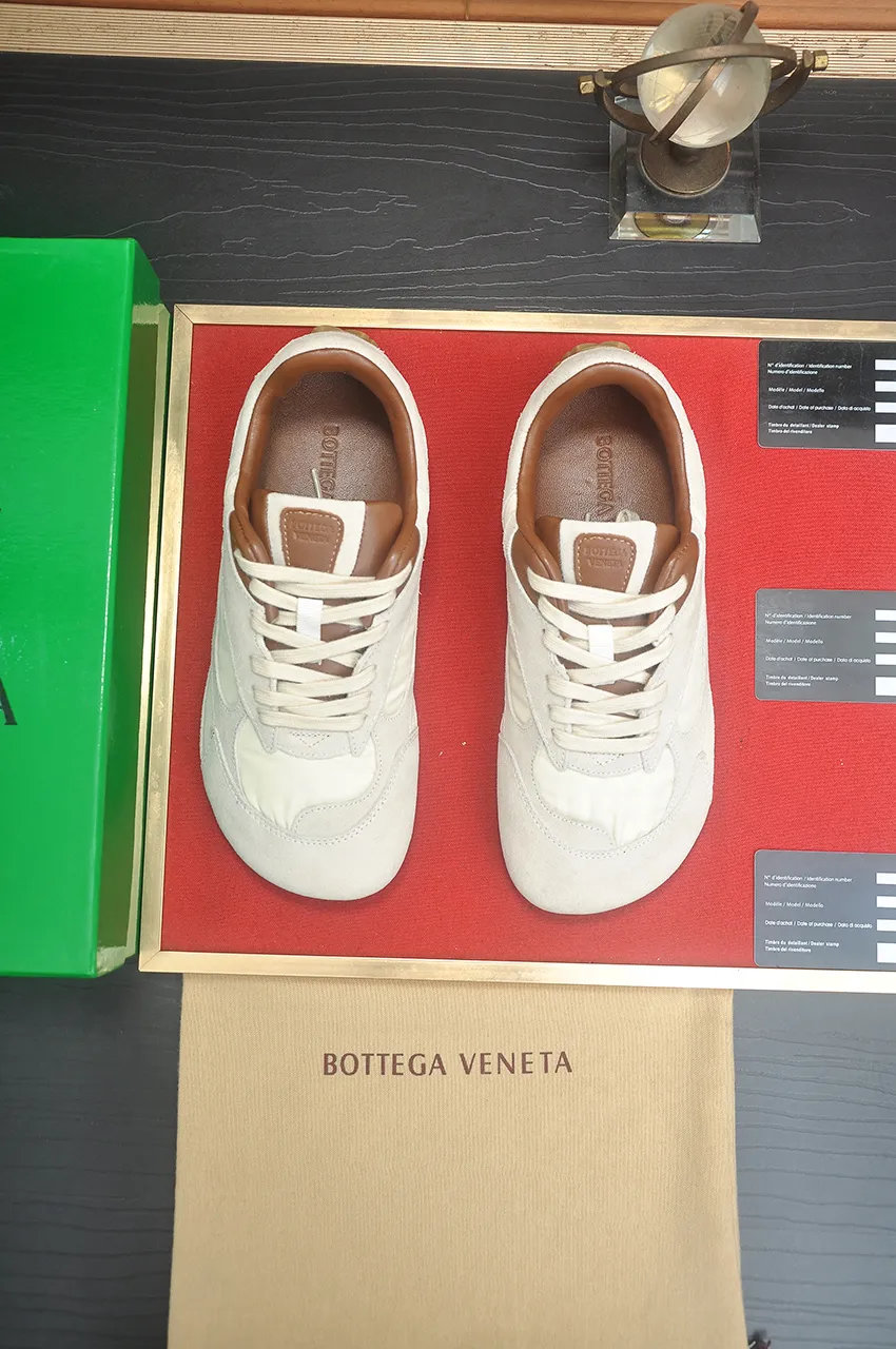 Men's shoes 💰520💶[Botteg Venetta (BV)] (full cowhide lining) Exclusive new model Official website new model The upper is made of high-quality top-grade calfskin. Delicate feel and flowing luxurious texture. Tailor-made for exquisite men to create a noble aura. Detailed and regular Mark hand-stitching. Smooth lines. Full cowhide lining. Comfortable to wash sweat. 38-44